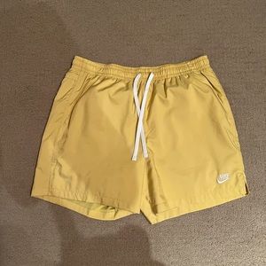Nike mens woven shorts